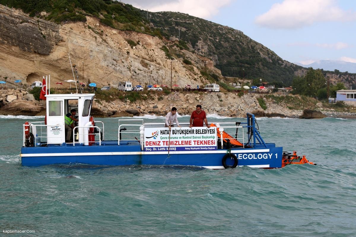 Samandağ sahili kirlilikten kurtarılıyor